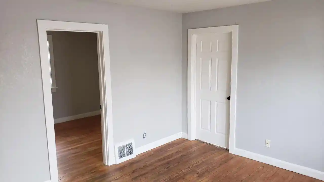 Homes for sale in Milwaukee, WI | 2830 W Saint Paul Avenue Avenue #Upper, Milwaukee, WI 53208 | MLS# 1964635