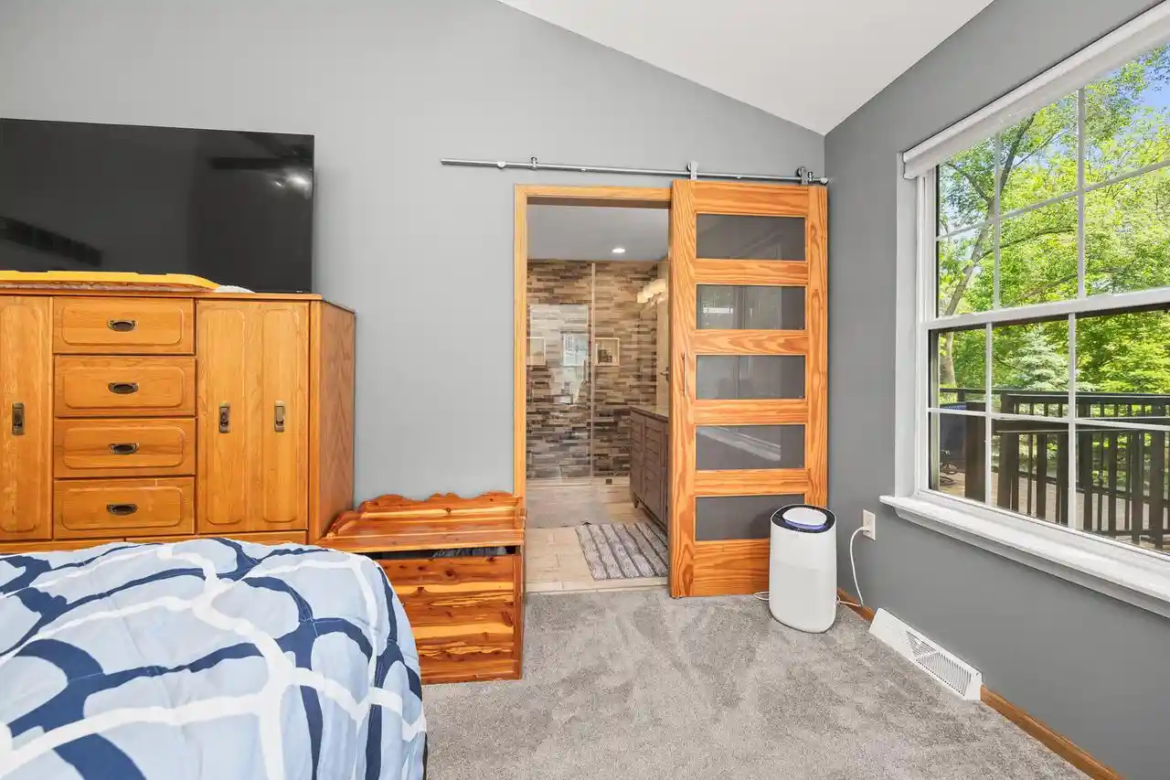 Homes for sale in Muskego, WI | W195s8654 Plum Creek Boulevard Boulevard, Muskego, WI 53150 | MLS# 1964634