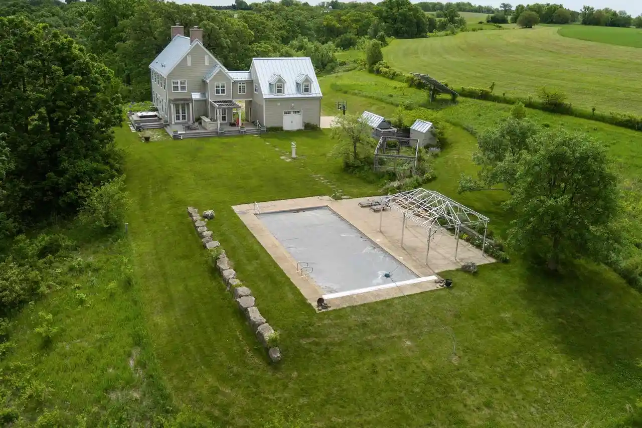 Homes for sale in Dodgeville, WI | 4275 Norwegian Hollow Road Road, Dodgeville, WI 53533 | MLS# 2024462