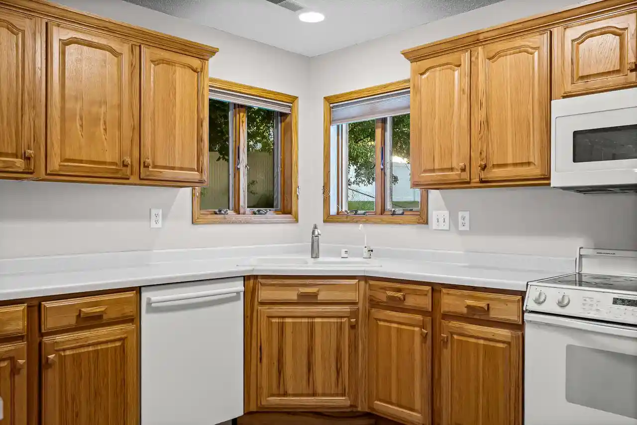 Homes for sale in Onalaska, WI | 823 Windhill Street Street, Onalaska, WI 54650 | MLS# 1964650