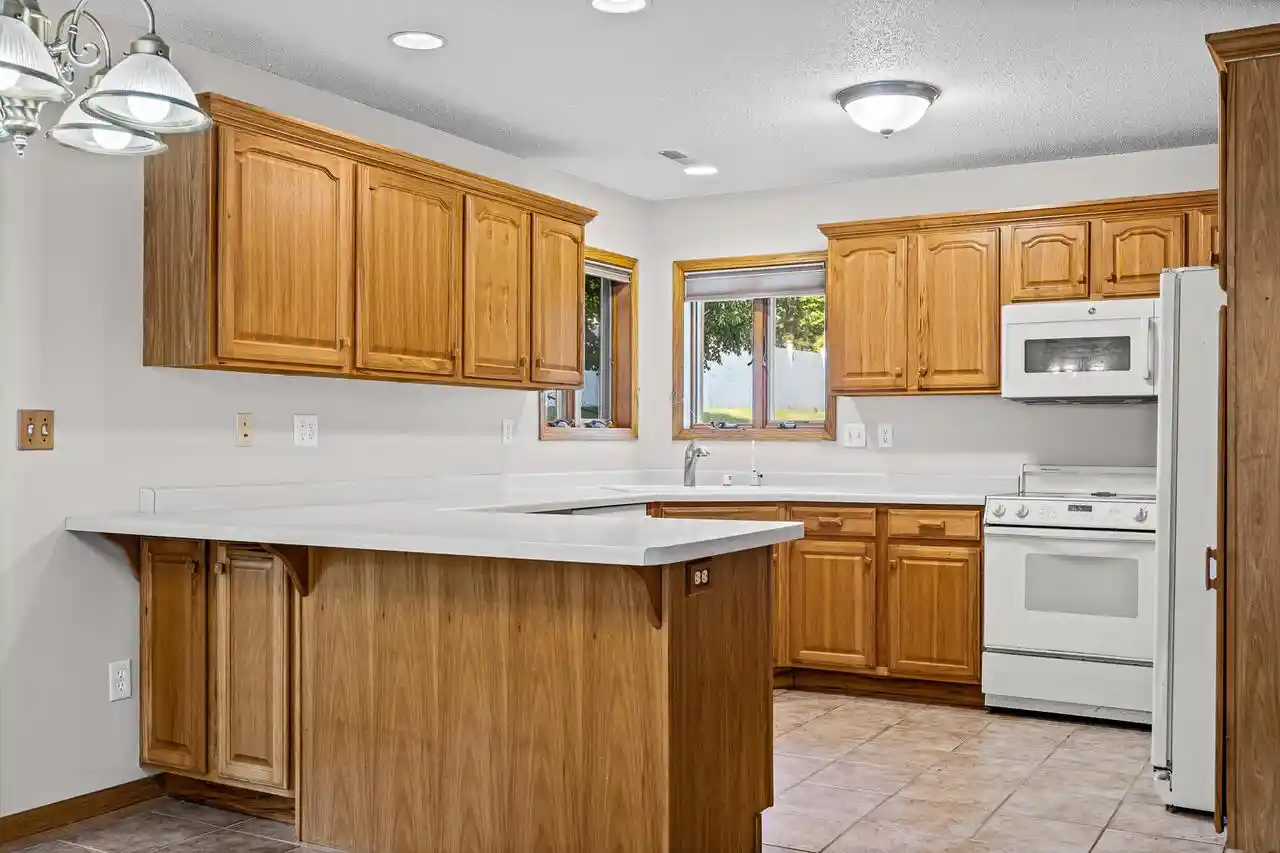 Homes for sale in Onalaska, WI | 823 Windhill Street Street, Onalaska, WI 54650 | MLS# 1964650