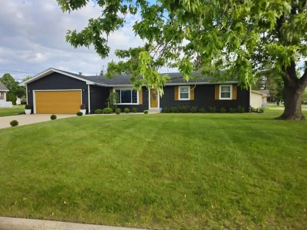 Homes for sale in Beloit, WI | 2260 Cobblestone Lane Lane, Beloit, WI 53511 | MLS# 1964653