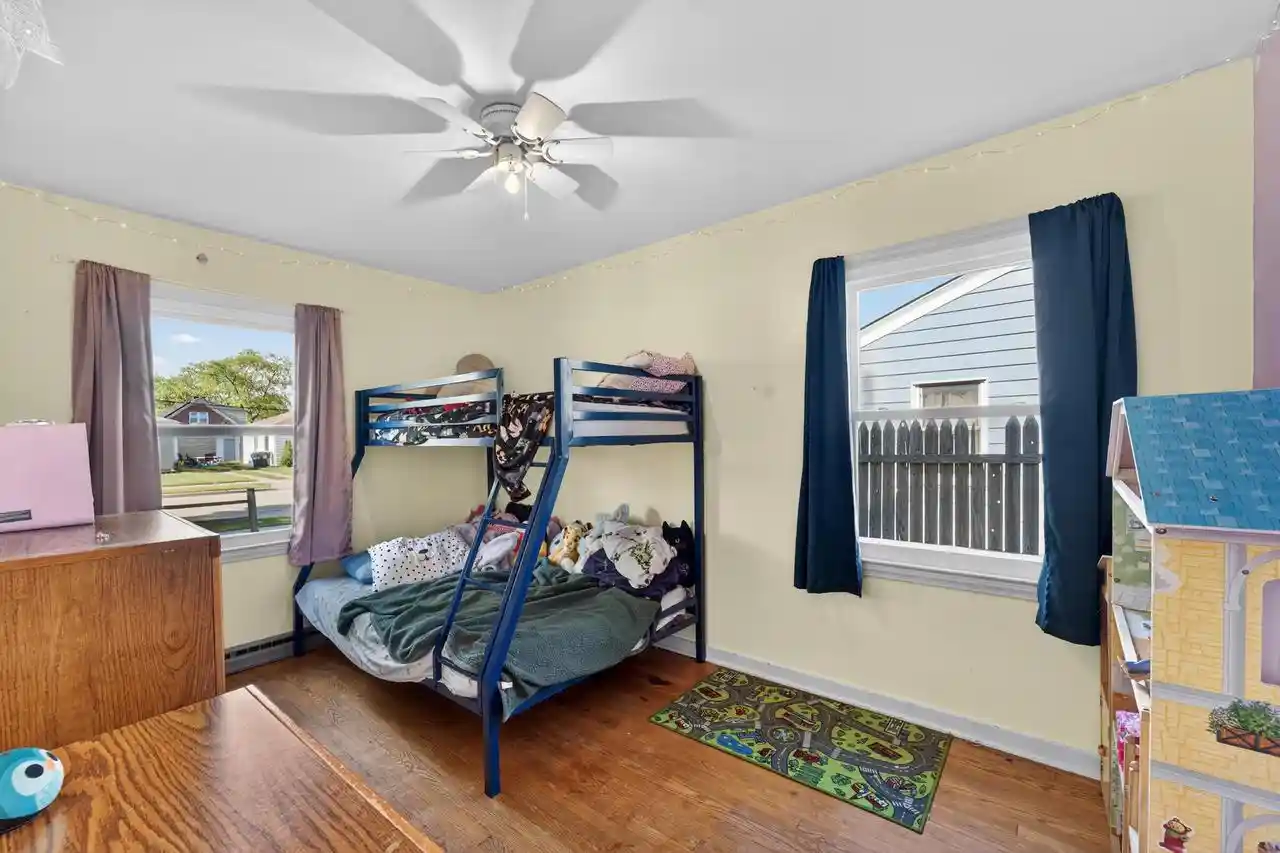 Homes for sale in Racine, WI | 3204 Lasalle Street Street, Racine, WI 53402 | MLS# 1964679