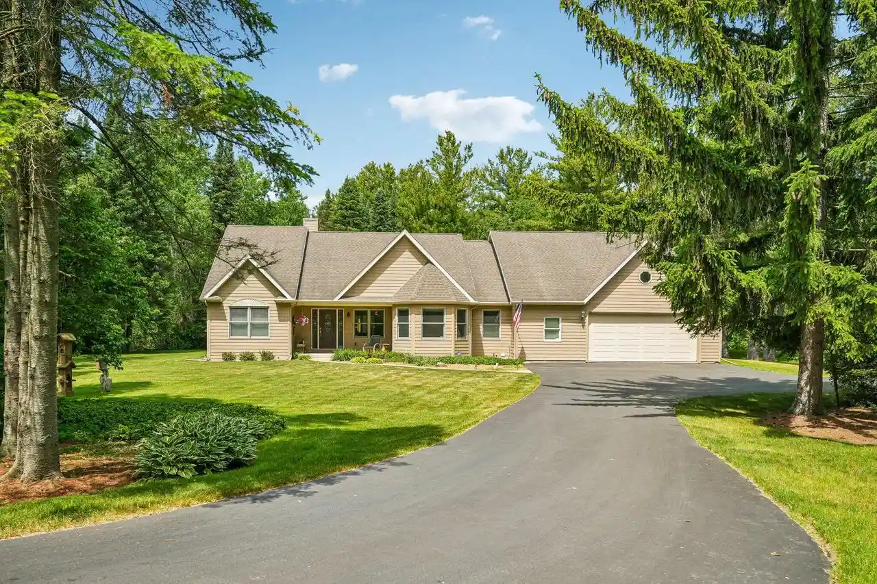 Homes for sale in Franksville, WI | 8040 W South County Line Road Road, Franksville, WI 53126 | MLS# 1964685