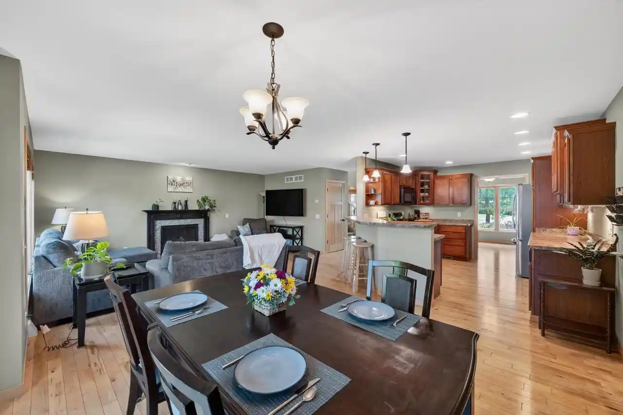 5th image of 2116 Hoel Circle Circle, Stoughton, WI 53589 | MLS# 2024479