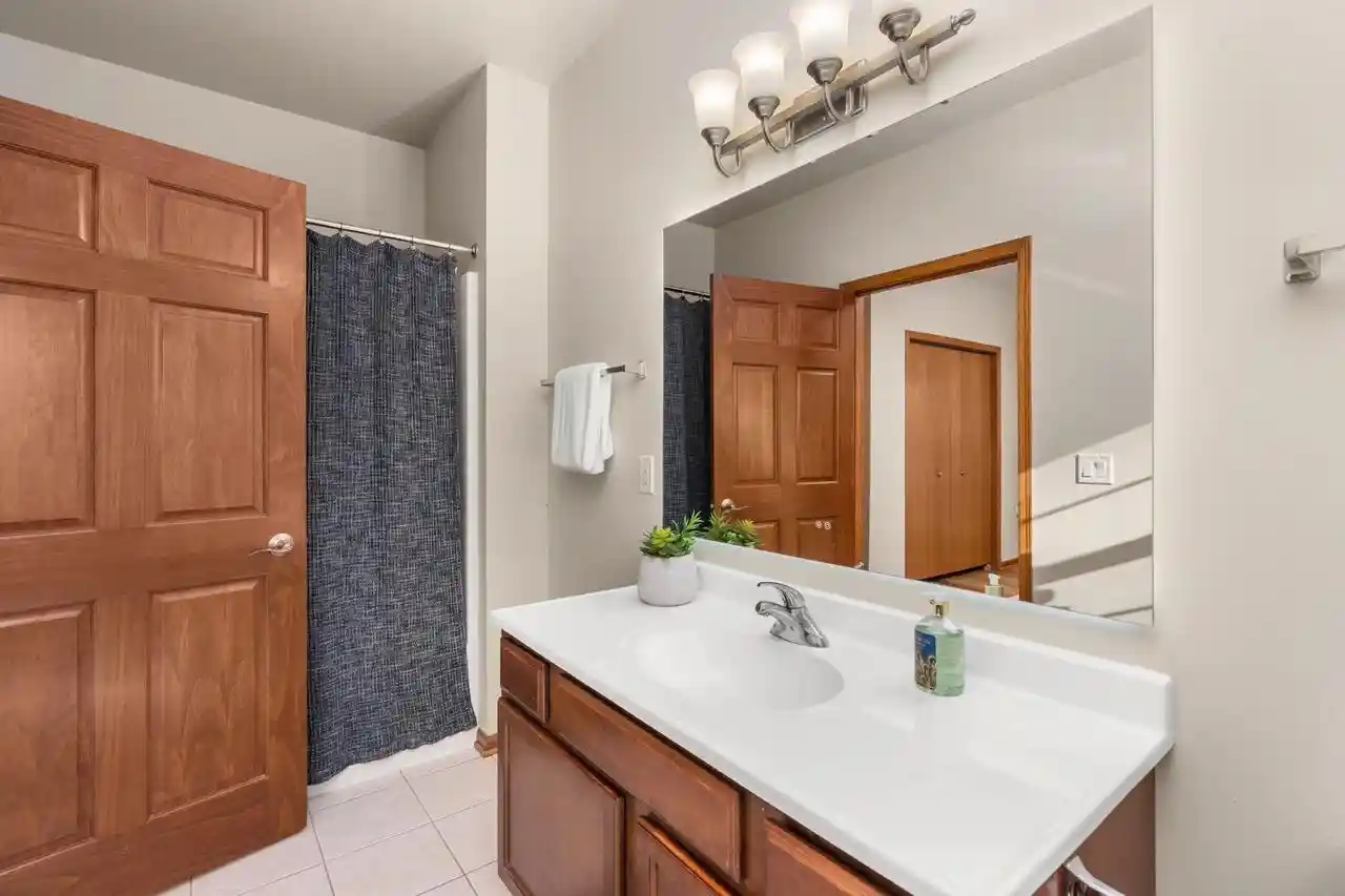5th image of 1517 Martin St St, Madison, WI 53713