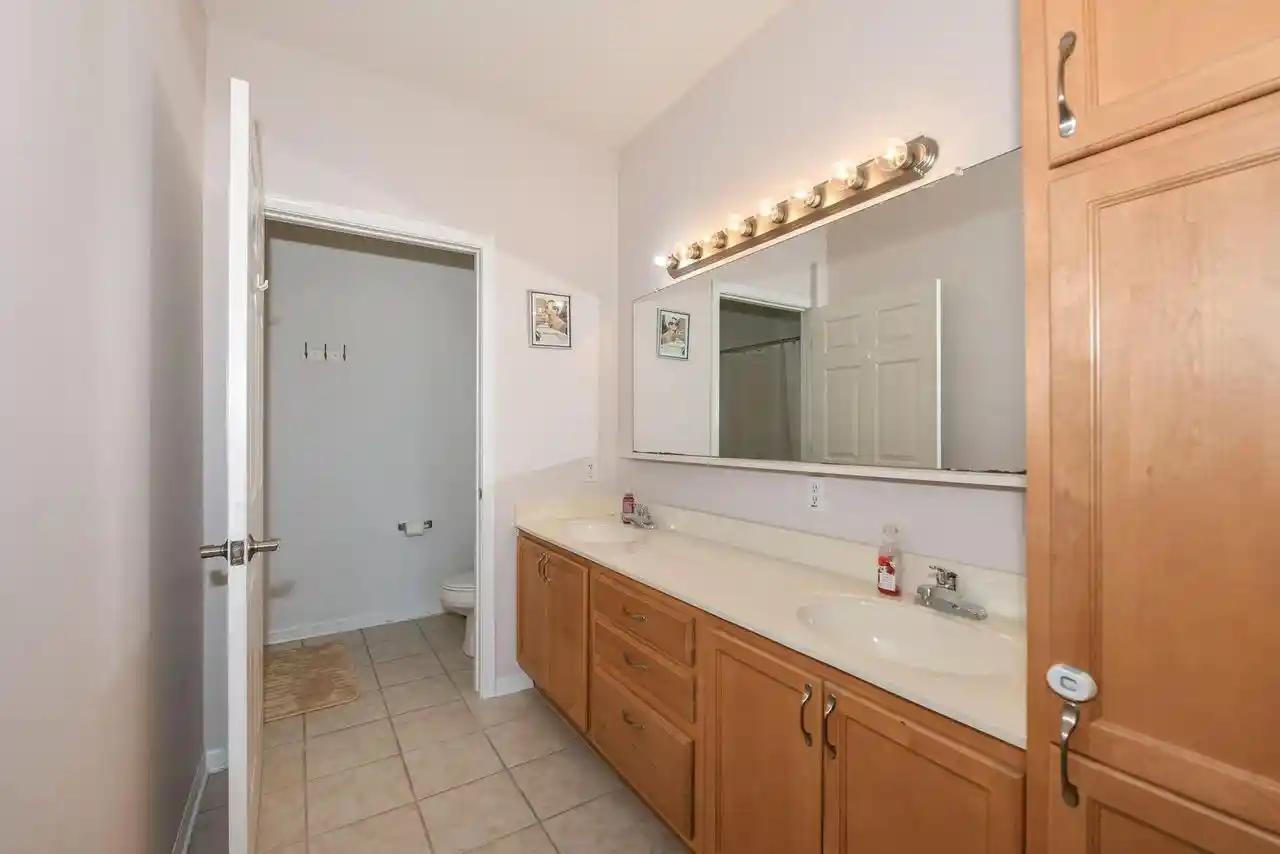 Homes for sale in Franklin, WI | 6955 S Riverwood Blvd Blvd, Franklin, WI 53132