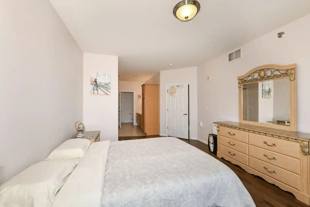 Homes for sale in Franklin, WI | 6955 S Riverwood Boulevard Boulevard #211, Franklin, WI 53132 | MLS# 1964706