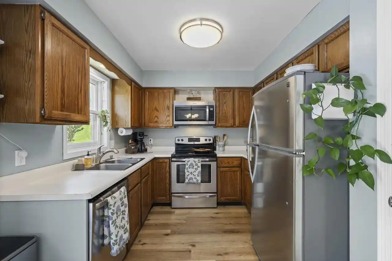 4th image of 621 Seven Nations Dr Dr, Madison, WI 53713 | MLS# 2024496