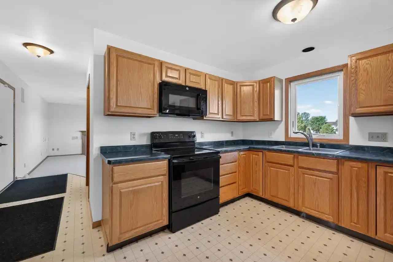 2nd image of 137 Lynne Trail Trail, Oregon, WI 53575 | MLS# 2024510