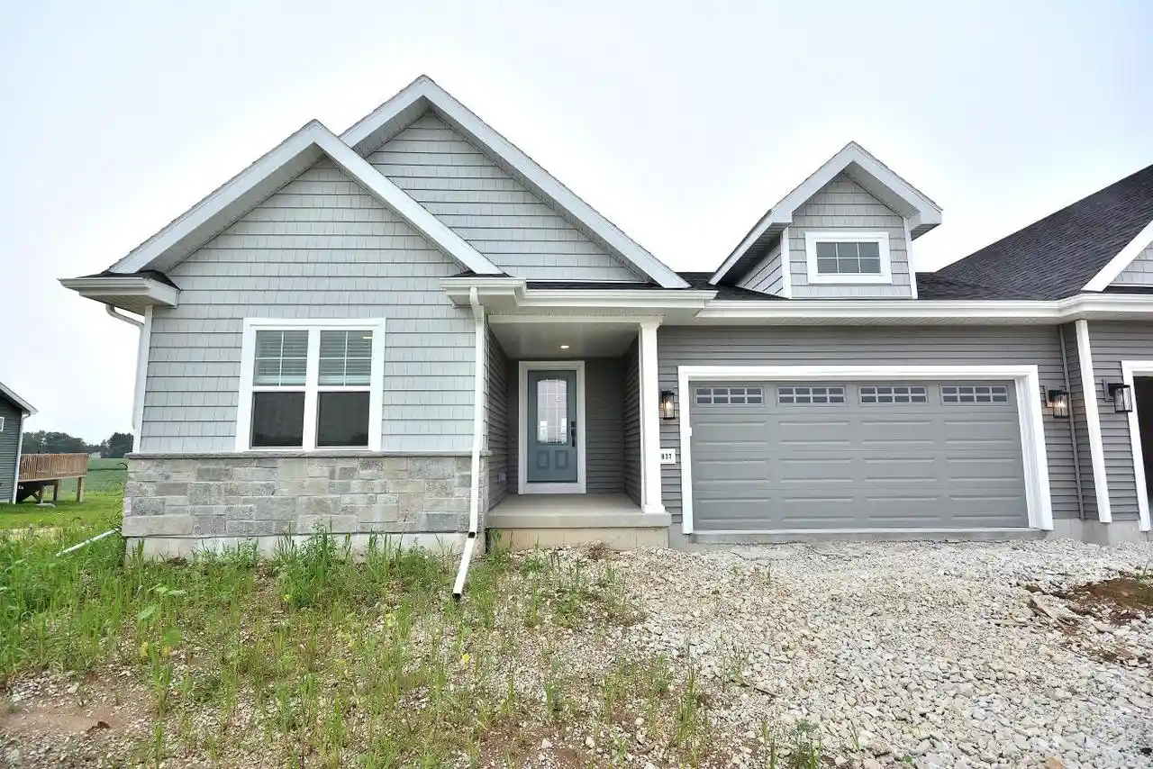 1st image of 1037 Elderberry Road Road, Oconomowoc, WI 53066 | MLS# 1964747