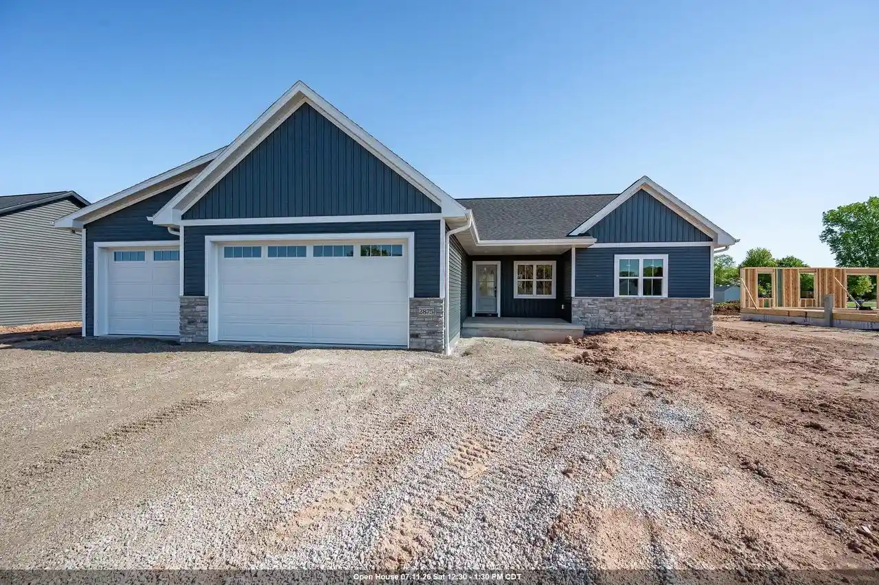 Homes for sale in Green Bay, WI | 2875 Stelor Dr Dr, Green Bay, WI 54311 | MLS# 50326410