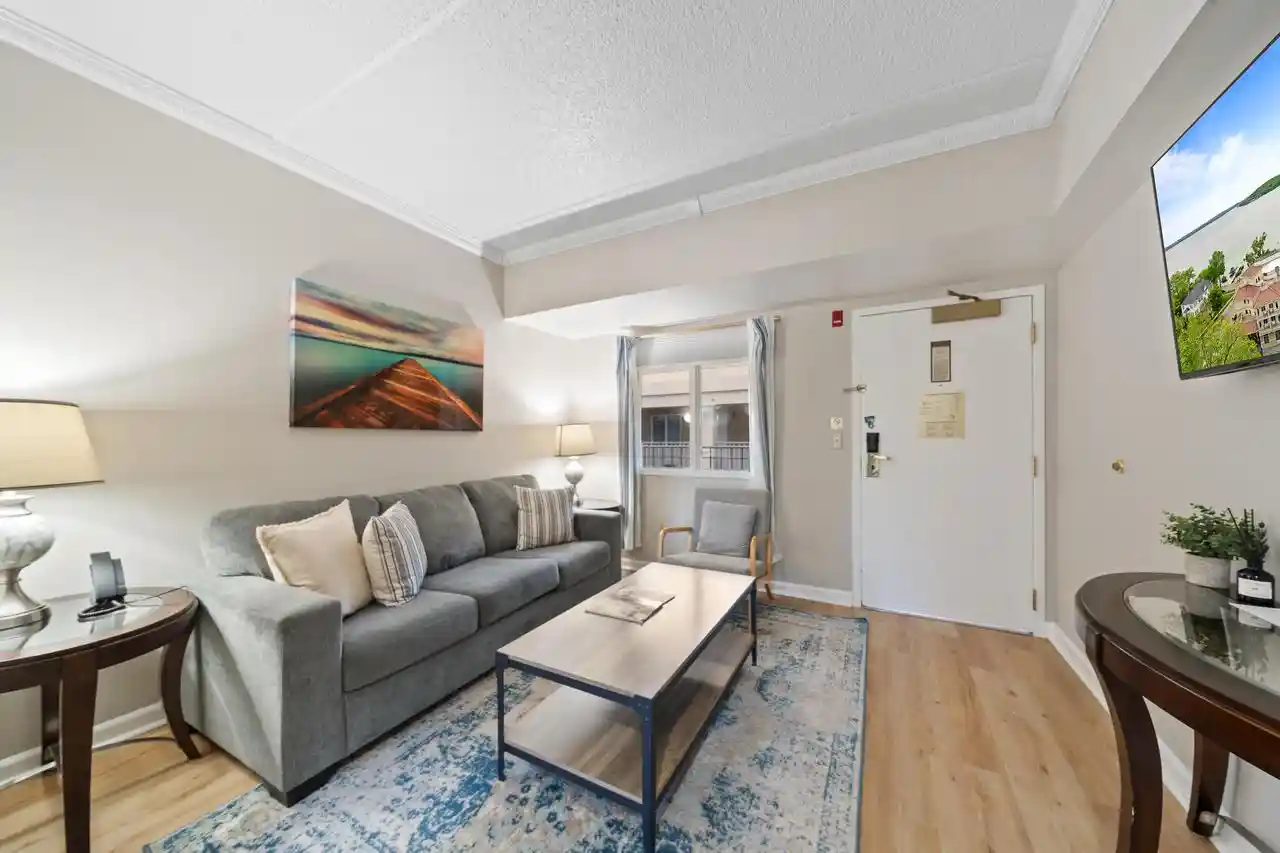 image of 335 Wrigley Dr Dr, Lake Geneva, WI 53147