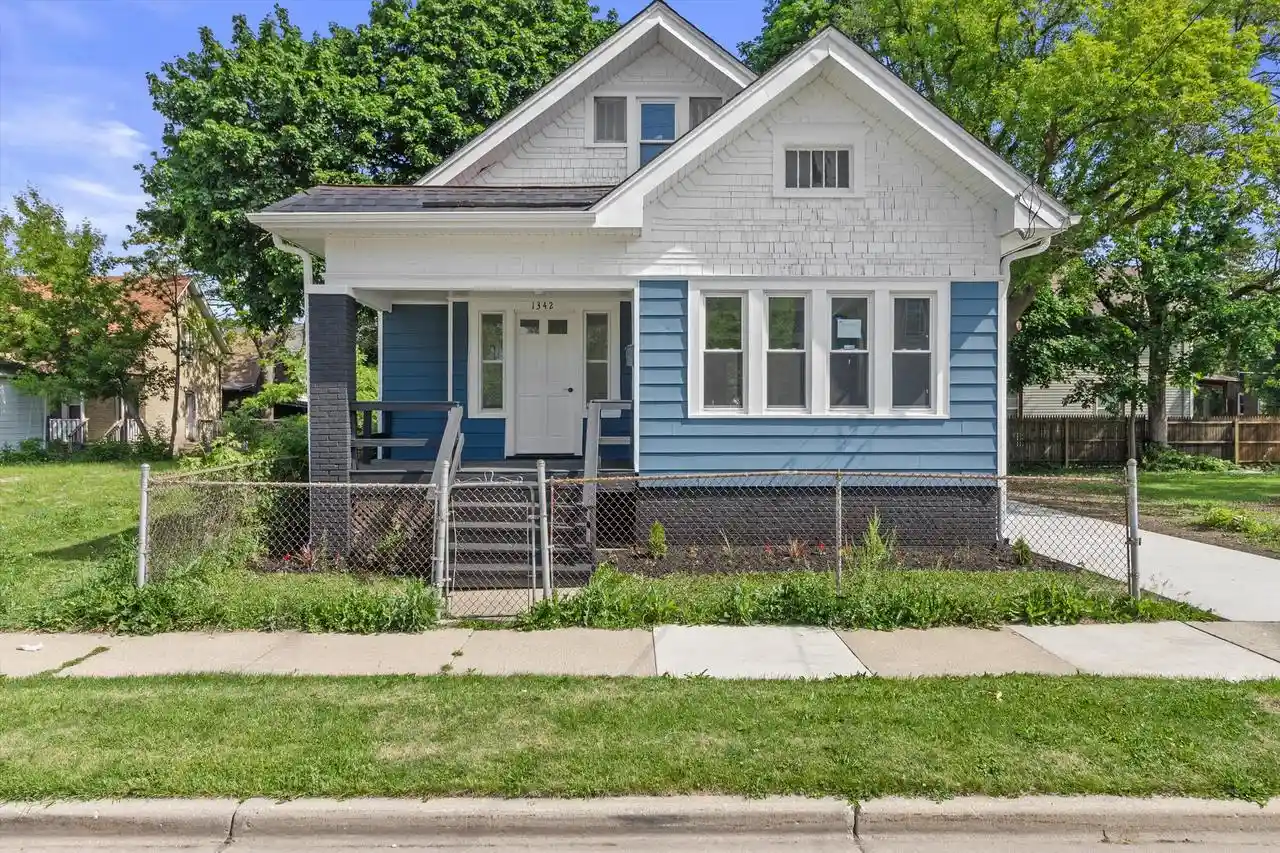 Homes for sale in Racine, WI | 1342 St Patrick Street Street, Racine, WI 53404 | MLS# 1964797