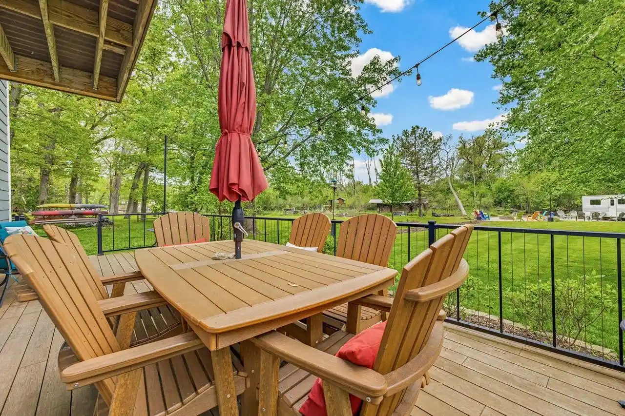 3rd image of 34215 Venice Park Road Road, Delafield, WI 53018 | MLS# 1964796