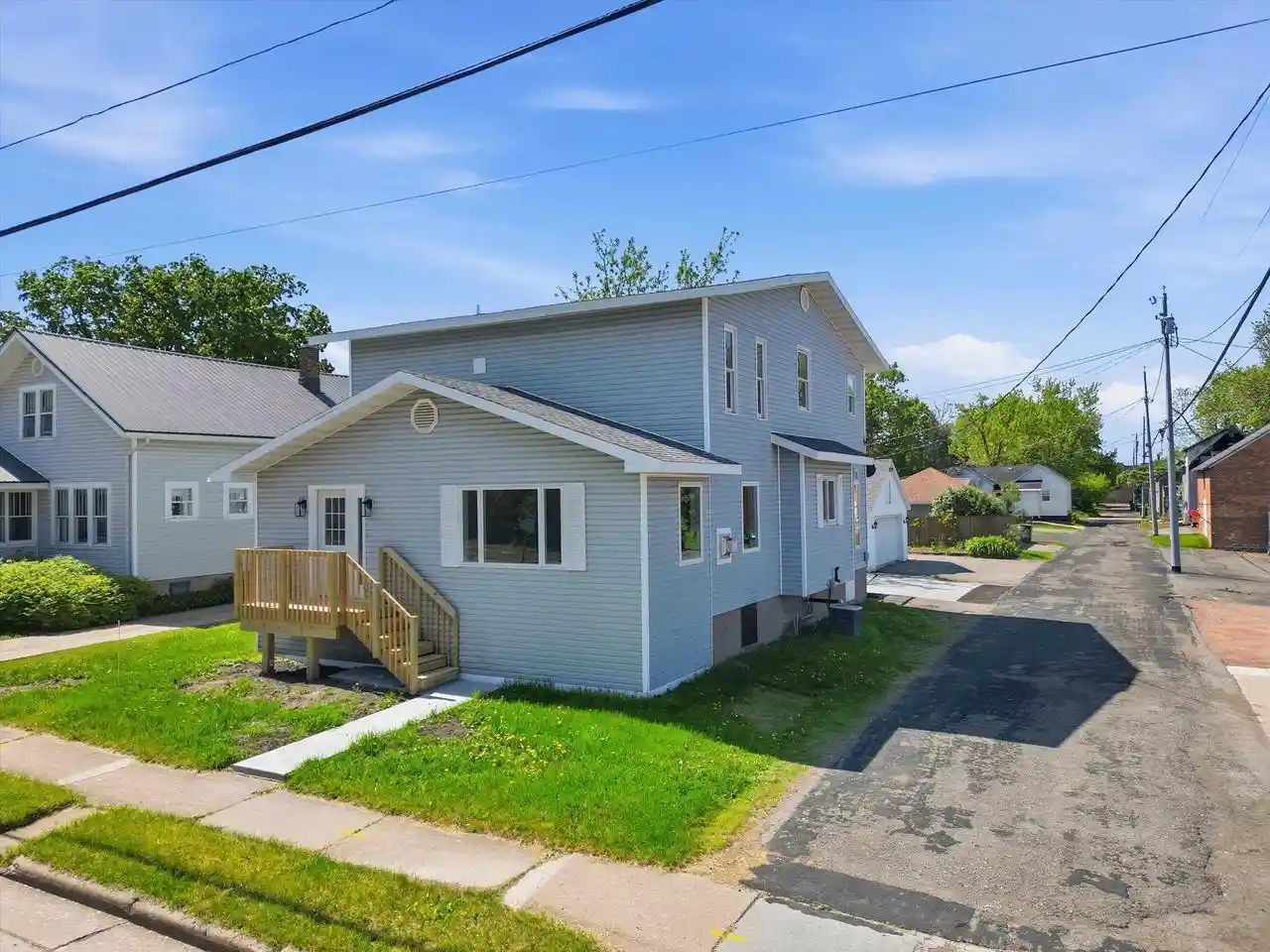 Homes for sale in Marshfield, WI | 208 E 4th Street Street, Marshfield, WI 54449 | MLS# 22602402
