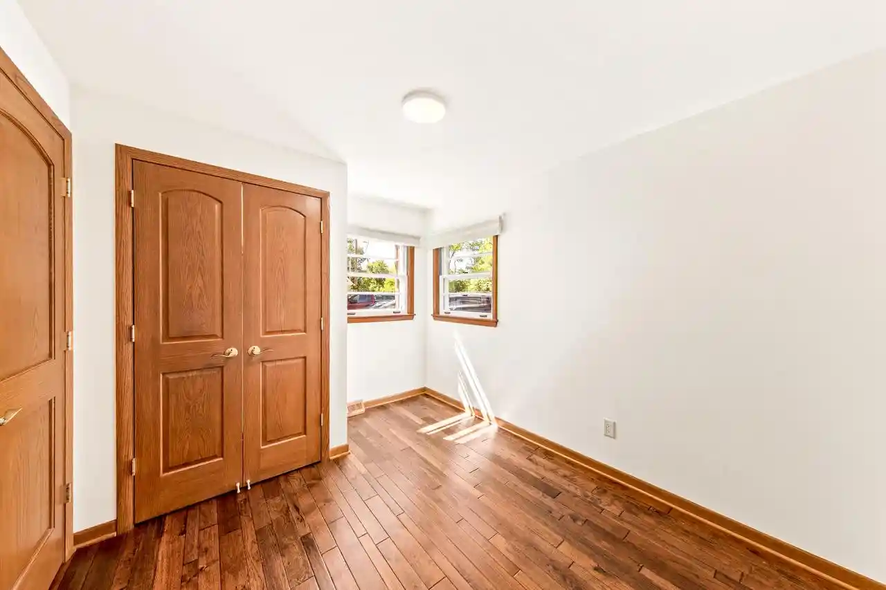 4th image of 34639 Elm Street Street, Oconomowoc, WI 53066 | MLS# 1964820