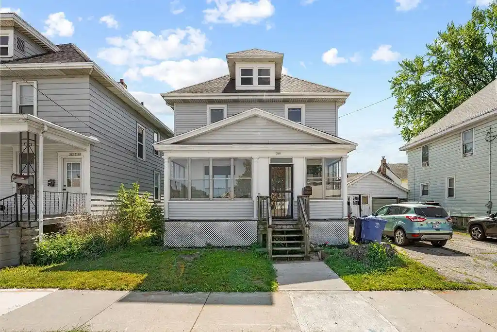 Homes for sale in Oshkosh, WI | 310 Broad Street Street, Oshkosh, WI 54901 | MLS# 50326448