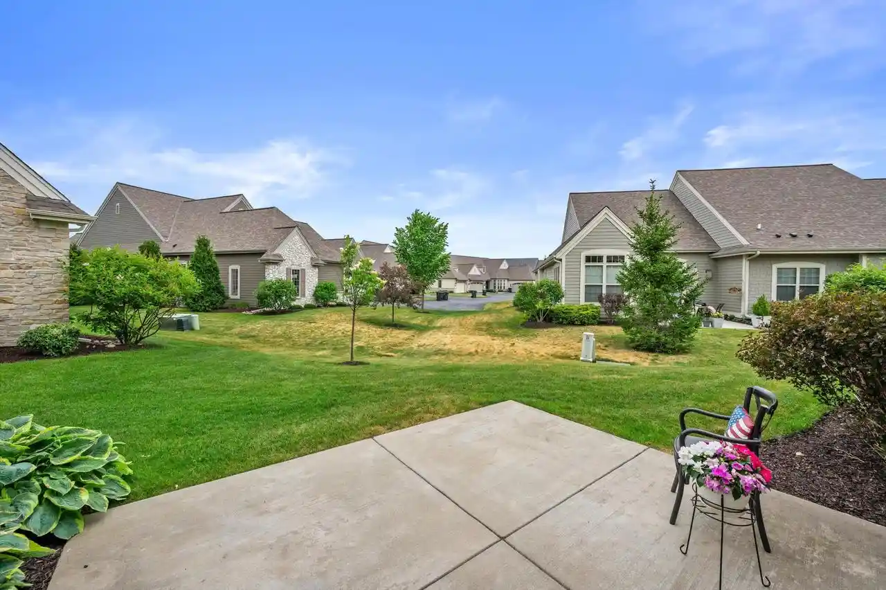 2nd image of 1522 Champion Ct Ct, Oconomowoc, WI 53066