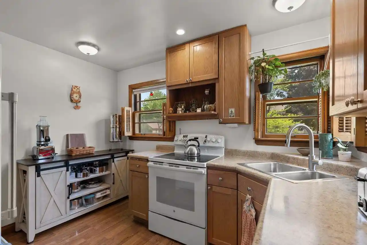 Homes for sale in Appleton, WI | 731 E Fremont Street Street, Appleton, WI 54915 | MLS# 50326422