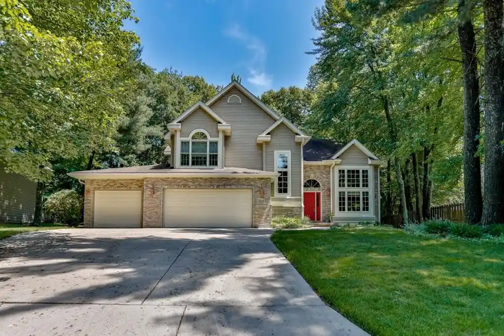 Homes for sale in Weston, WI | 4201 Oak Terrace Terrace, Weston, WI 54476 | MLS# 22602406
