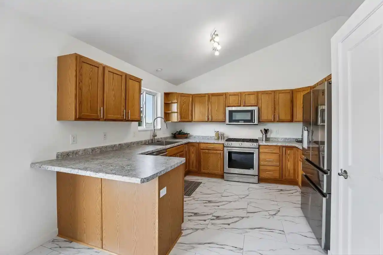 2nd image of 202 Michelle Lane Lane, Cottage Grove, WI 53527 | MLS# 2024566