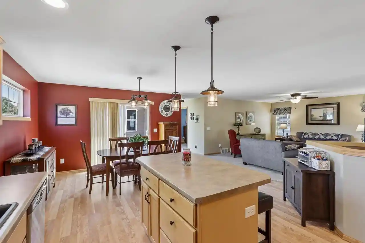 Homes for sale in Verona, WI | 501 Pine Lawn Parkway Parkway, Verona, WI 53593 | MLS# 2024563