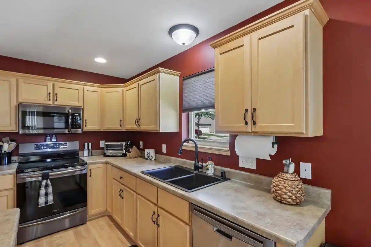 Homes for sale in Verona, WI | 501 Pine Lawn Parkway Parkway, Verona, WI 53593 | MLS# 2024563