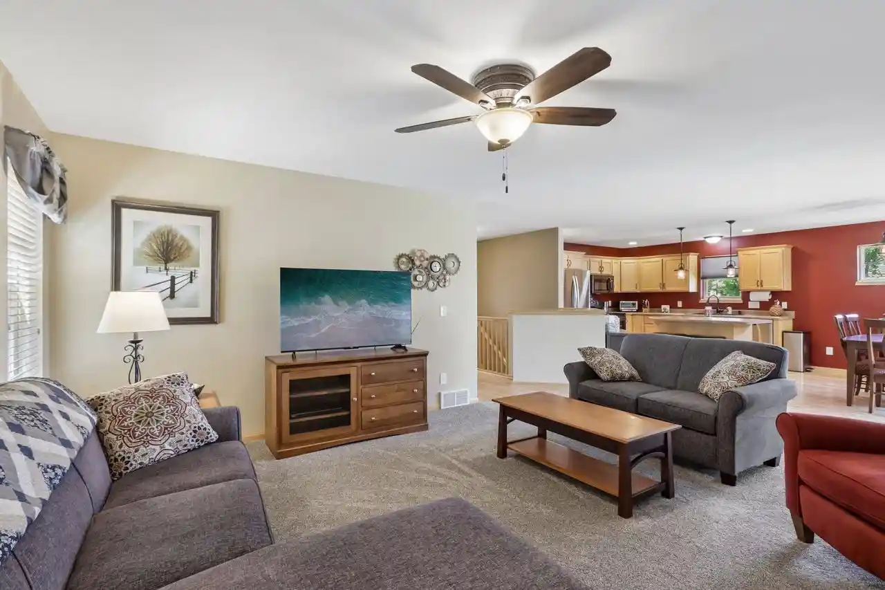 Homes for sale in Verona, WI | 501 Pine Lawn Parkway Parkway, Verona, WI 53593 | MLS# 2024563