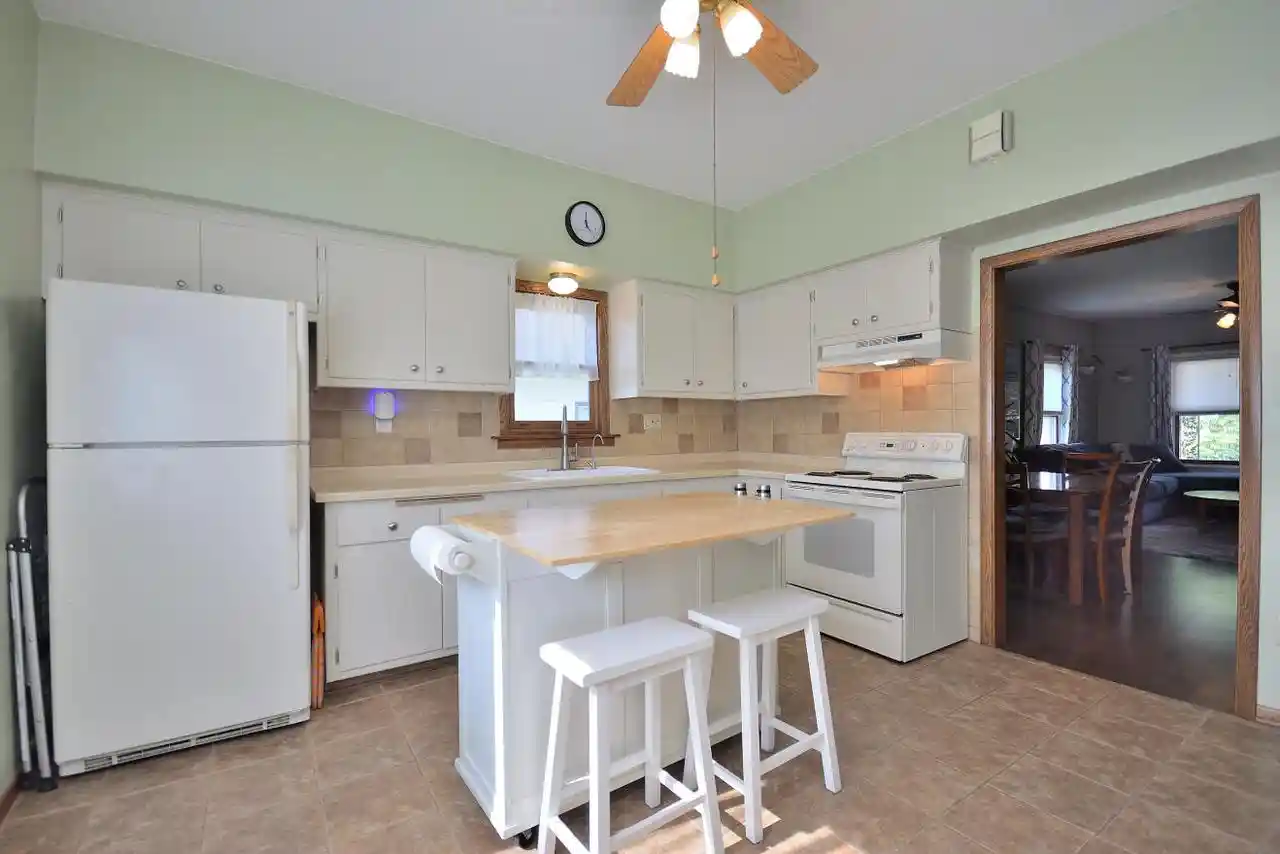 4th image of 2016 S 68Th Street Street, Milwaukee, WI 53219 | MLS# 1964896