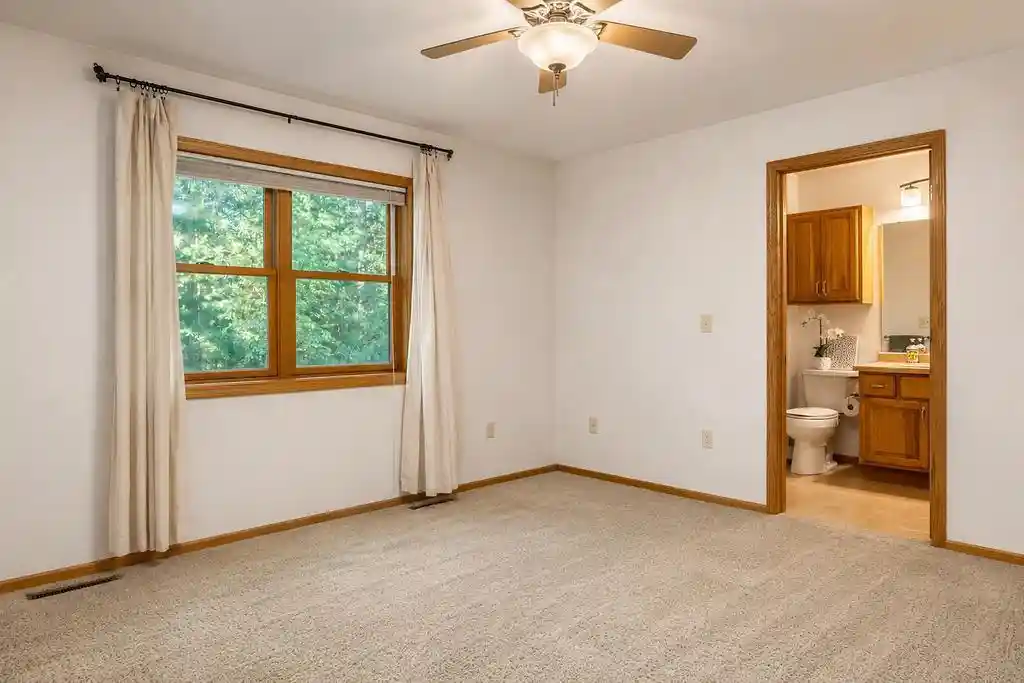 2nd image of 5321 Fox Run Dr Dr, Wisconsin Rapids, WI 54494 | MLS# 22602412