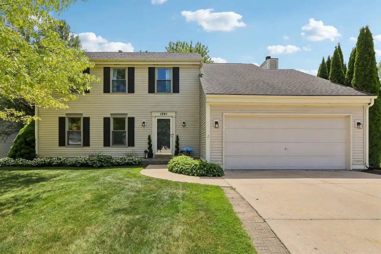 1st image of 1241 Riverton Dr Dr, Mukwonago, WI 53149 | MLS# 1964923