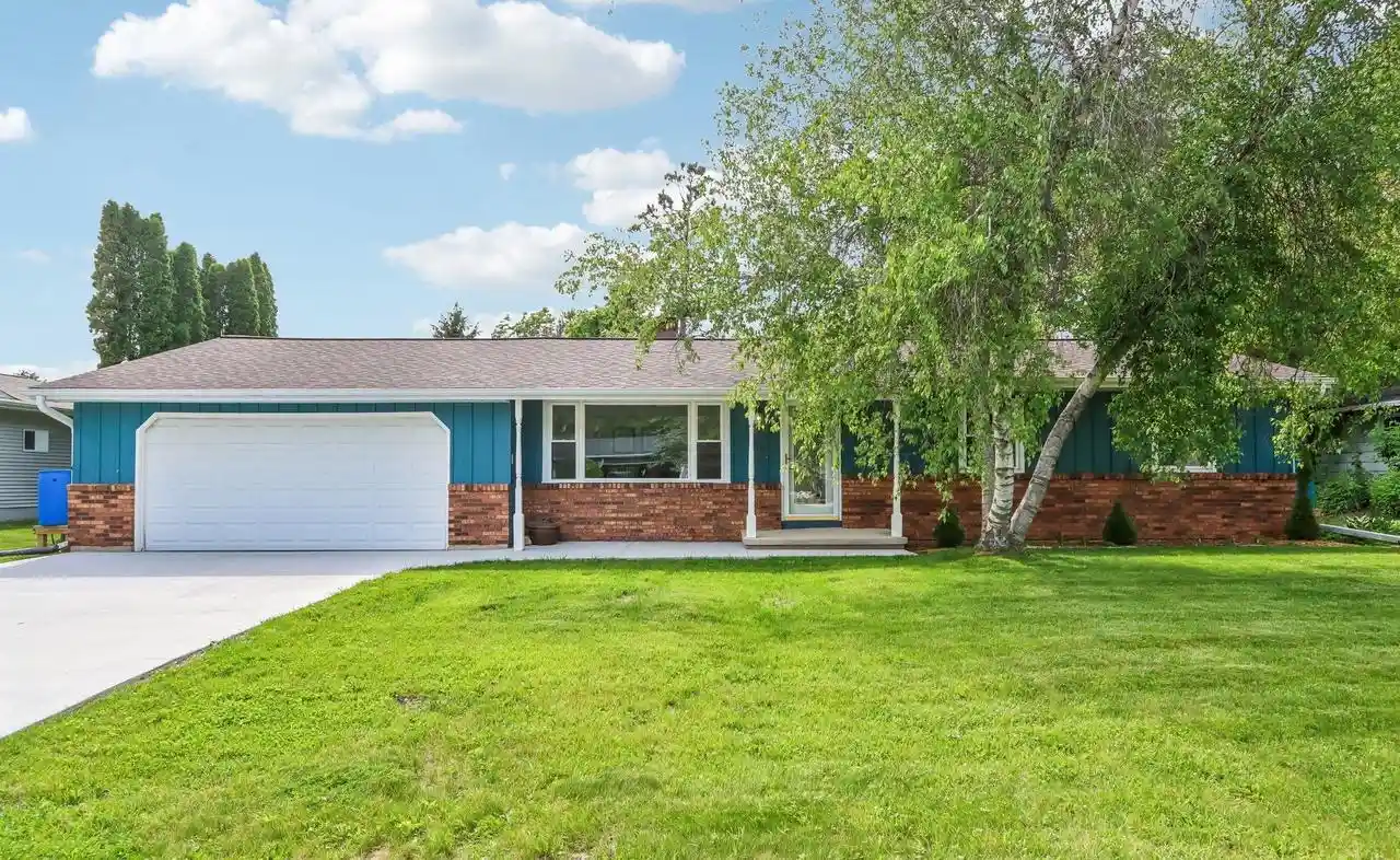 Homes for sale in Cross Plains, WI | 2507 Woodside Dr Dr, Cross Plains, WI 53528 | MLS# 2024592