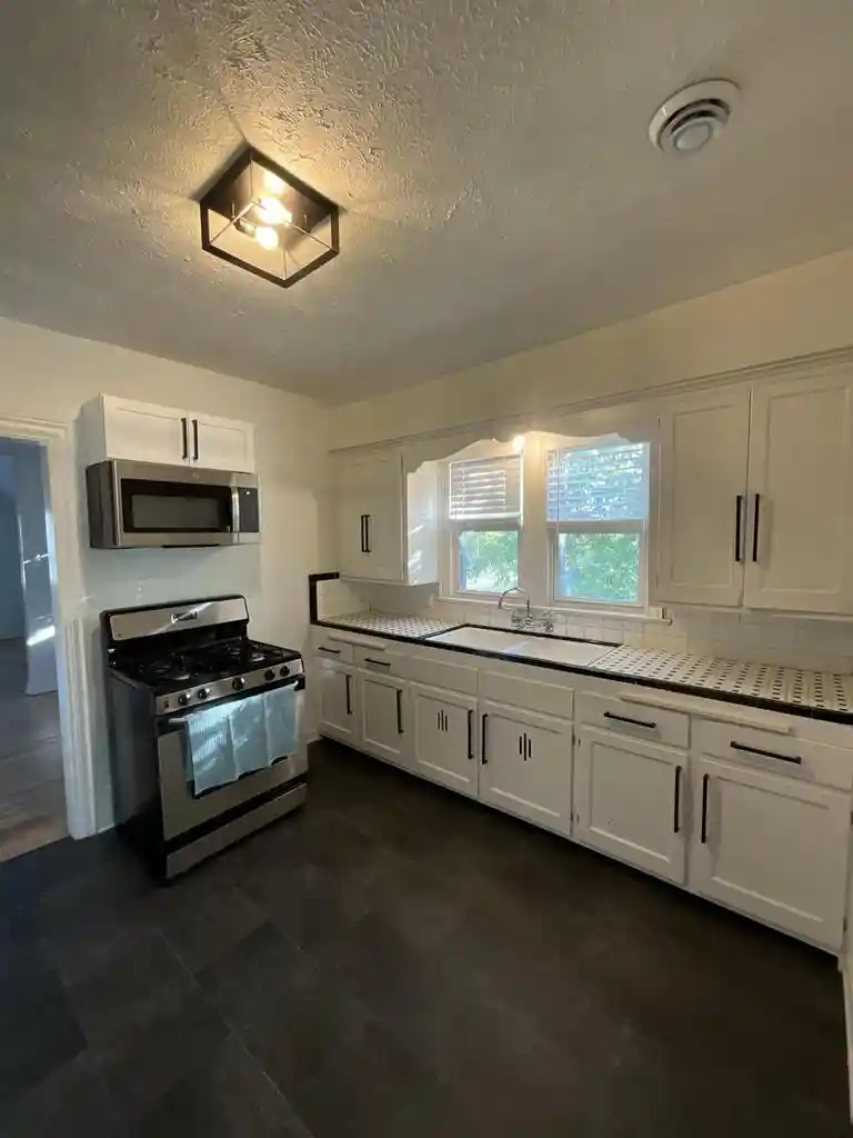 Homes for sale in Milwaukee, WI | 121 W Keefe Avenue Avenue #121A, Milwaukee, WI 53212 | MLS# 1964933
