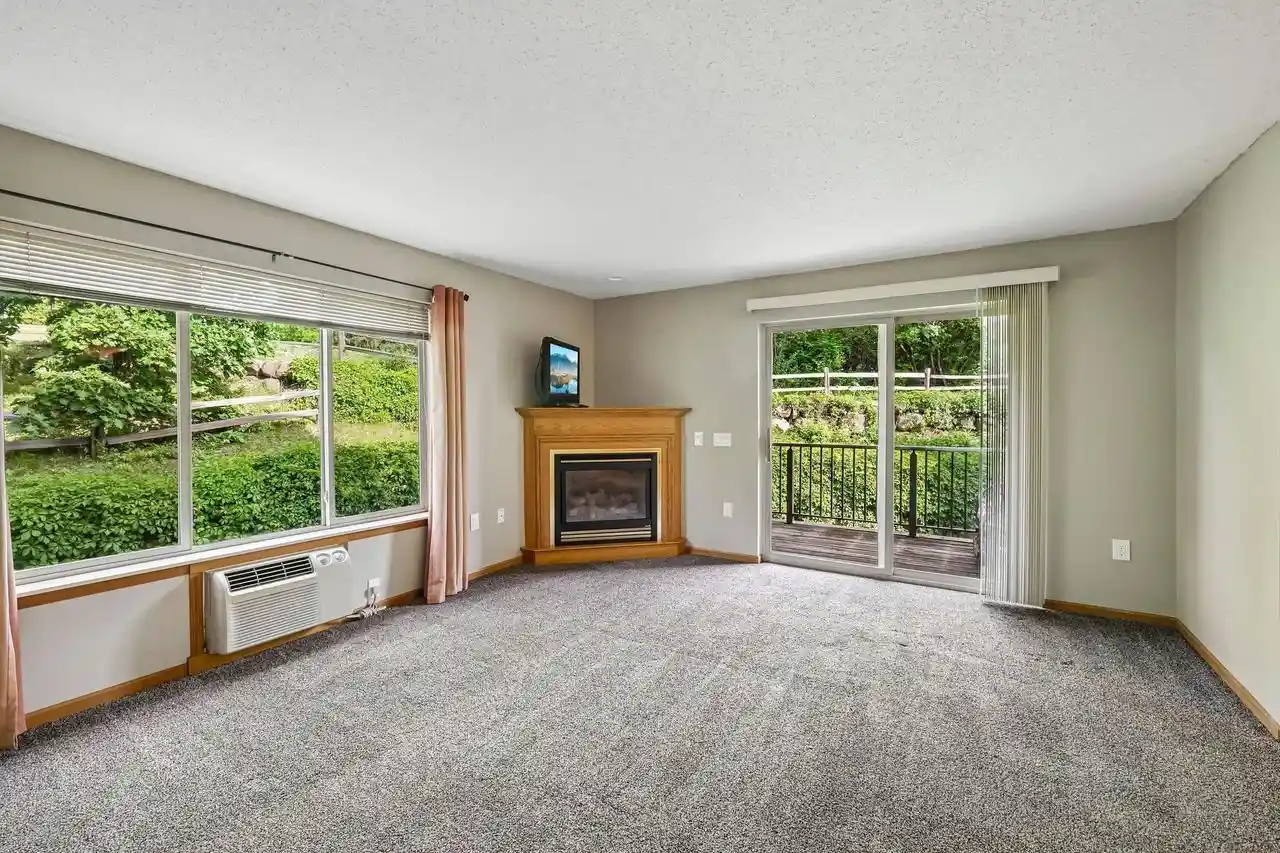 2nd image of 7203 Mid Town Rd Rd, Madison, WI 53719