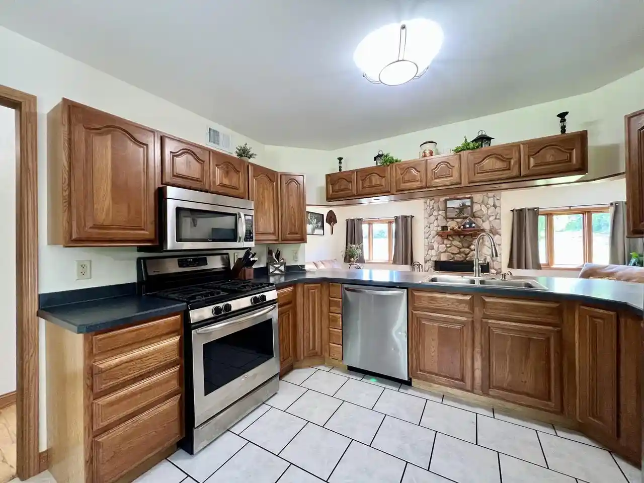 5th image of 1909 S Britton Road Road, Kansasville, WI 53139 | MLS# 1964937
