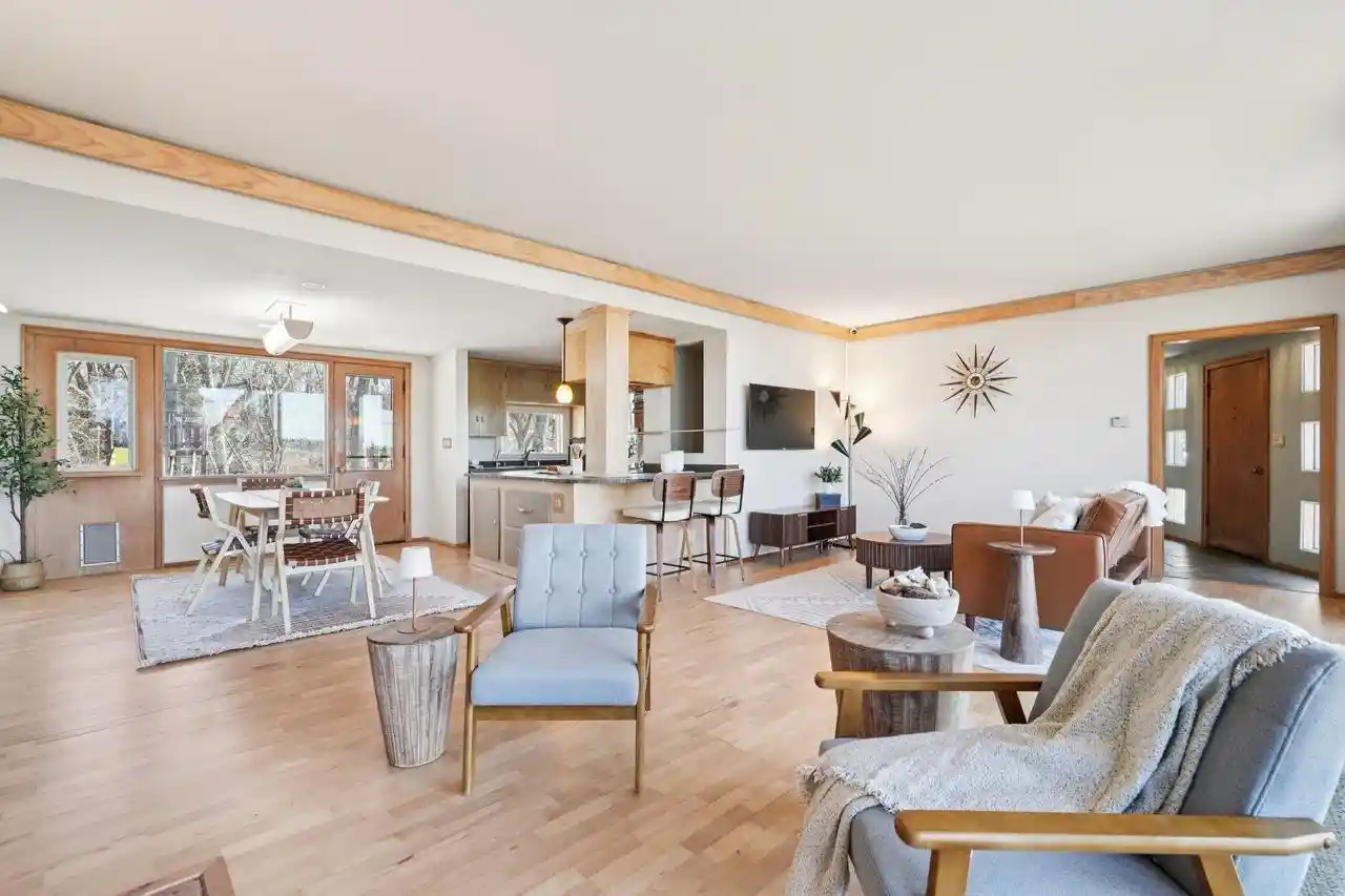 Homes for sale in Burlington, WI | 1009 Spring Valley Road Road, Burlington, WI 53105 | MLS# 1964944