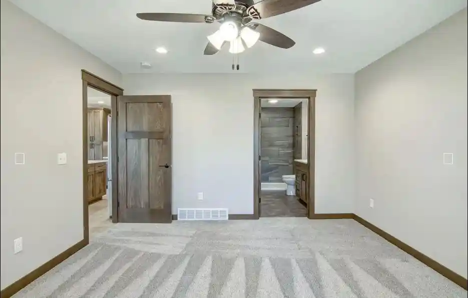 2nd image of 705 Sequoia Dr Dr, Altoona, WI 54720 | MLS# 1601722