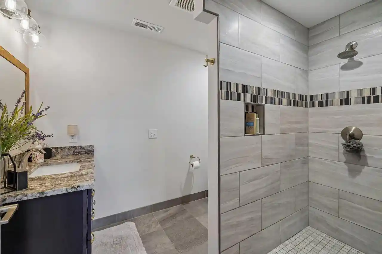5th image of 1720 Montclair Pl Pl, Fort Atkinson, WI 53538 | MLS# 1964954