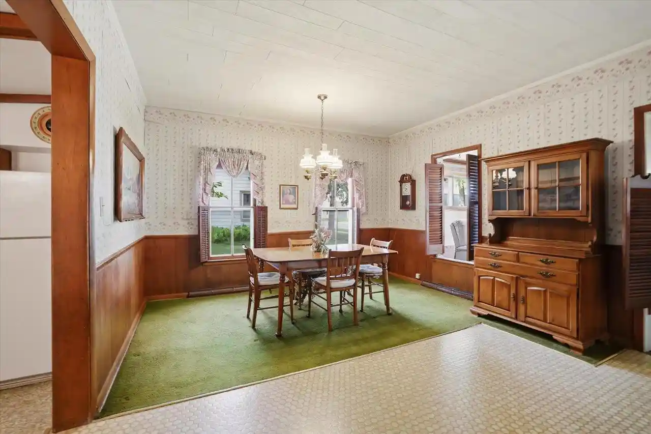 Homes for sale in Hartland, WI | 354 Prospect Avenue Avenue, Hartland, WI 53029 | MLS# 1964965