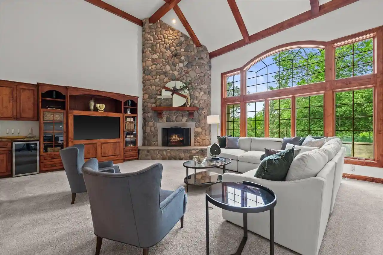 Homes for sale in Oconomowoc, WI | N69w34498 Oconomowoc Road Road, Oconomowoc, WI 53066 | MLS# 1964992