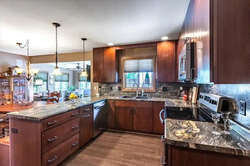 Homes for sale in Eau Claire, WI | 2921 Saturn Avenue Avenue, Eau Claire, WI 54703 | MLS# 1601414