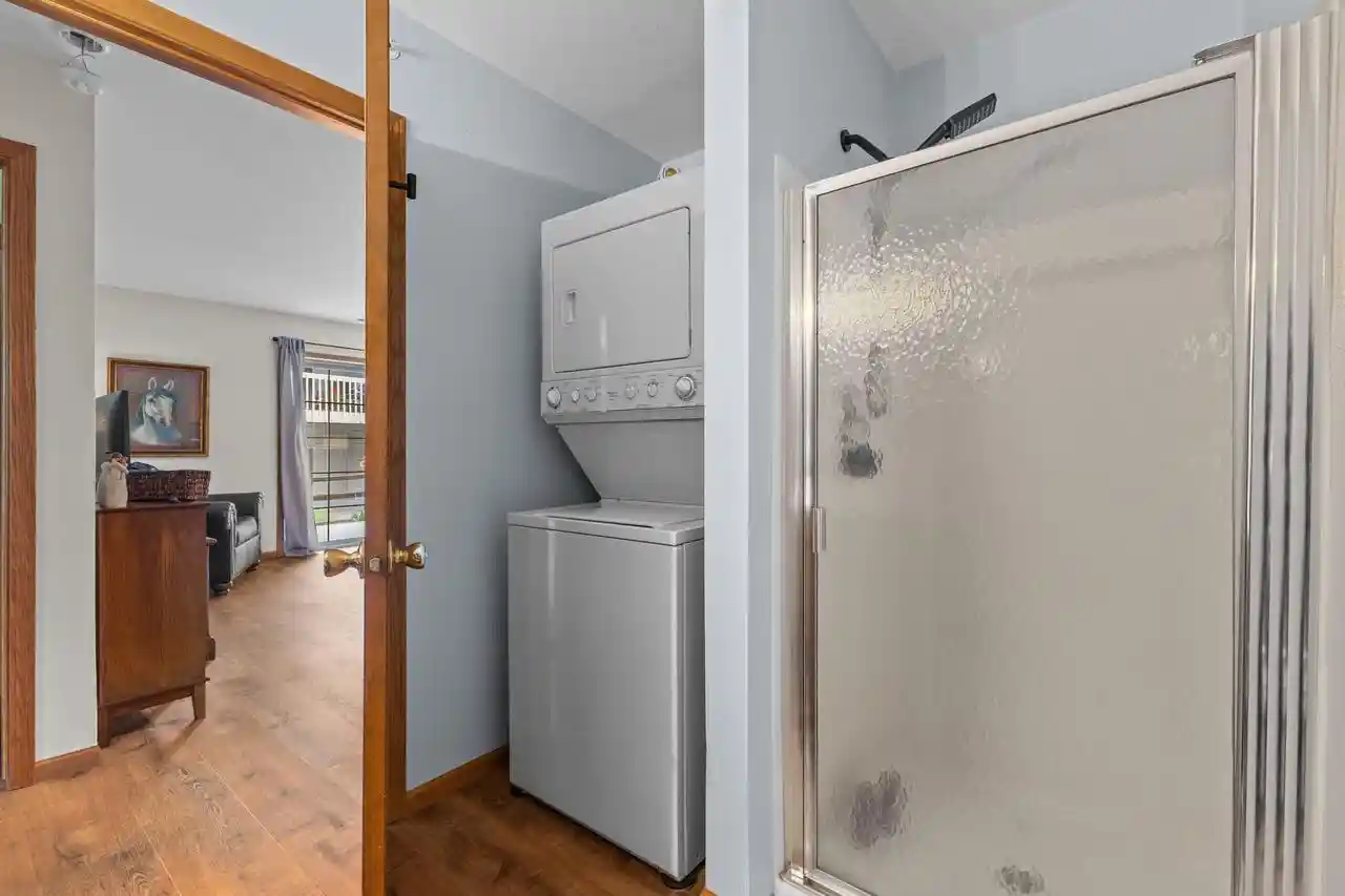 Homes for sale in Franklin, WI | 9342 W Loomis Rd Rd, Franklin, WI 53132