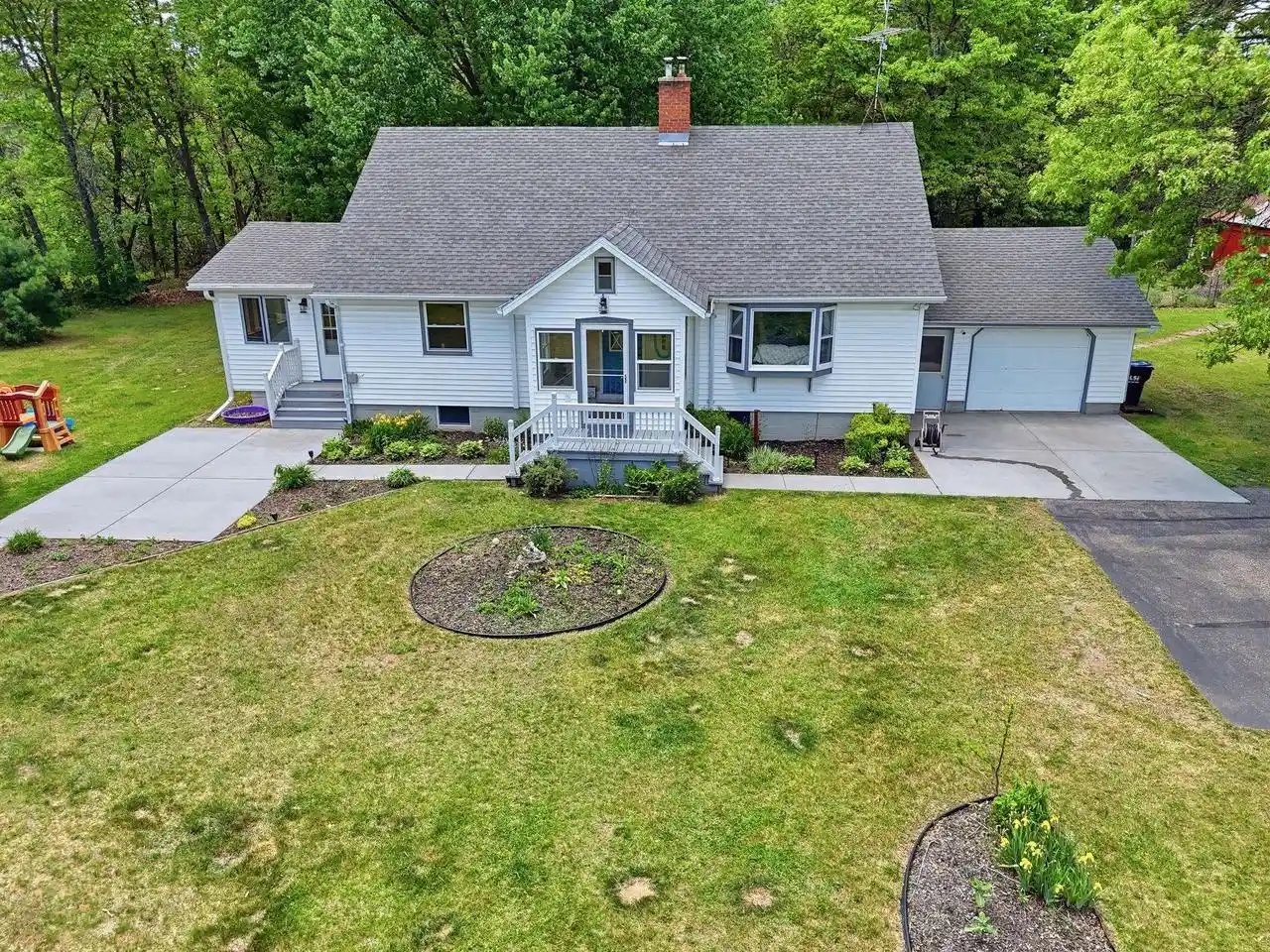 Homes for sale in Necedah, WI | W5235 Buckeye Dr Dr, Necedah, WI 54646 | MLS# 2024656