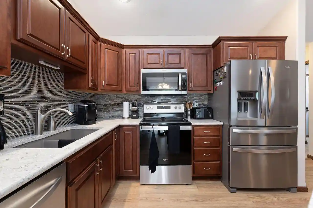 3rd image of 609 4Th Avenue N Avenue N, Onalaska, WI 54650 | MLS# 1965024