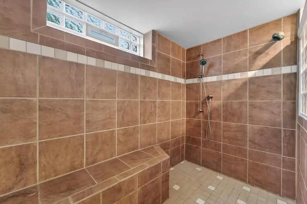 Homes for sale in Racine, WI | 2814 Lasalle Street Street, Racine, WI 53402 | MLS# 1965028