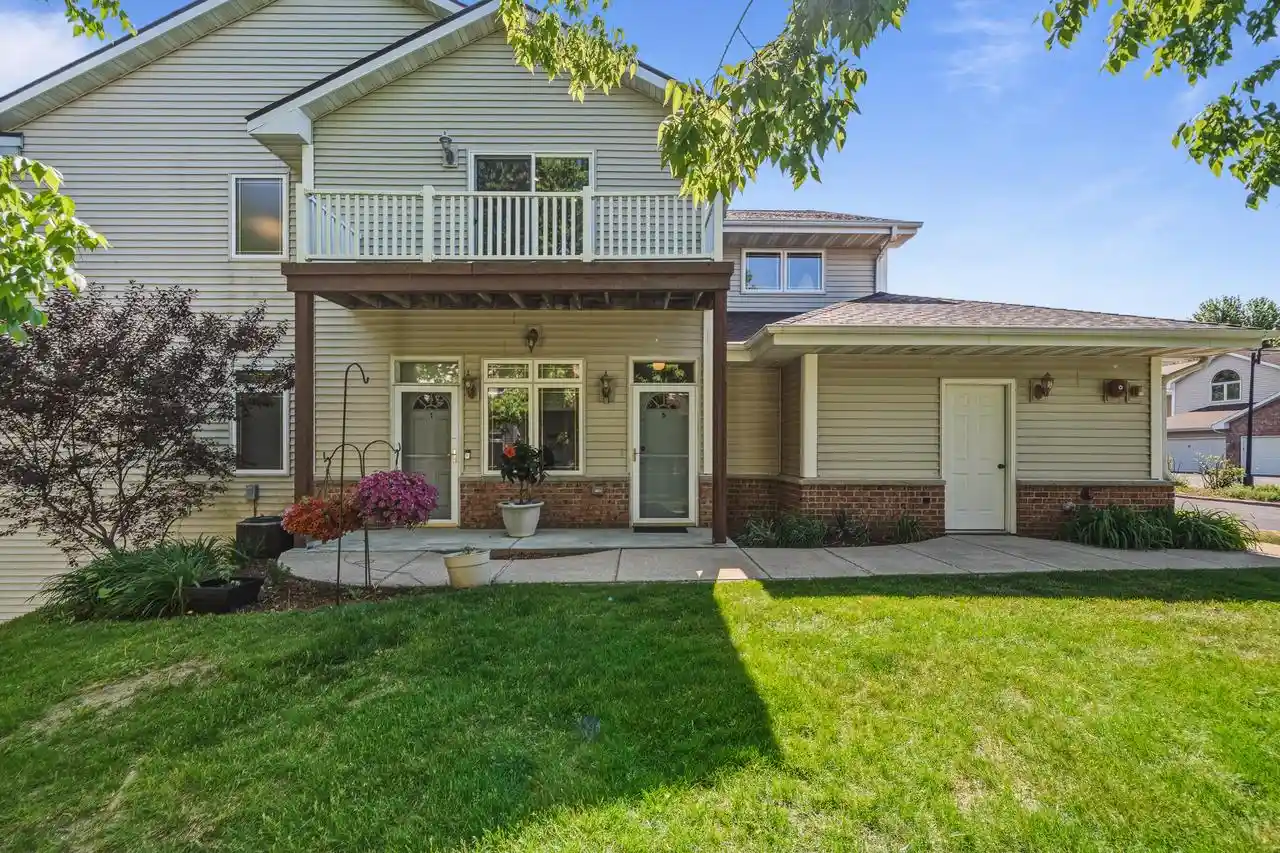 1st image of 370 E Veterans Way Way #5, Mukwonago, WI 53149 | MLS# 1965047