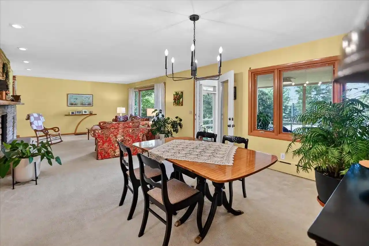 74th image of 11 Fuller Dr Dr, Madison, WI 53704 | MLS# 2024670