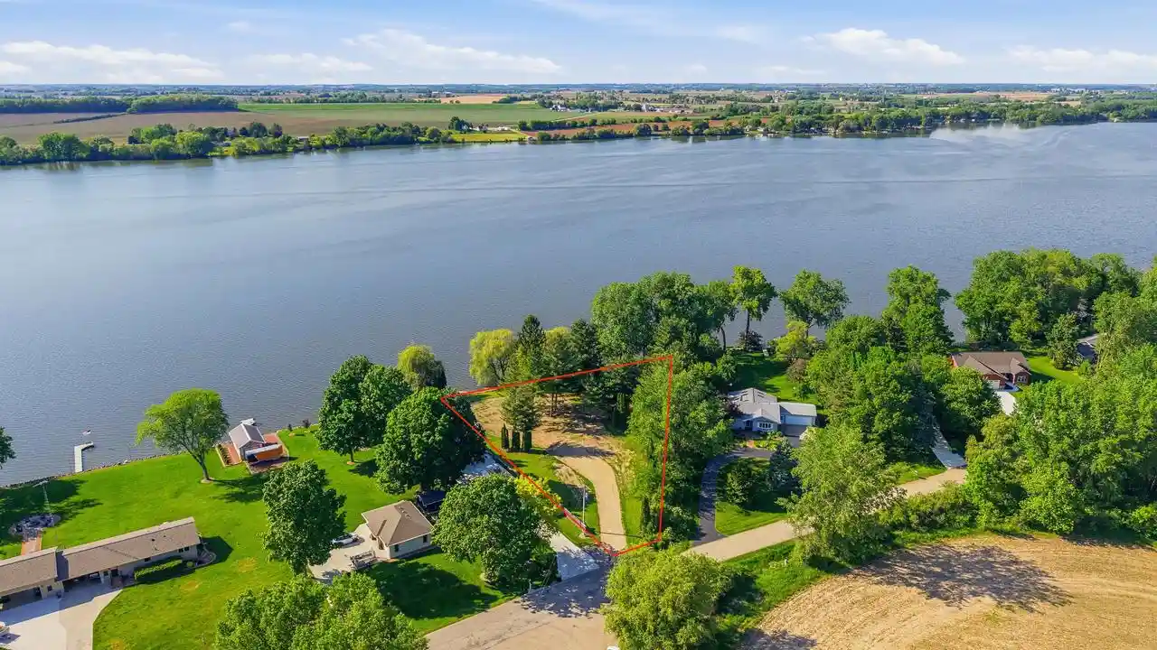 Homes for sale in Beaver Dam, WI | W10904 Glen Dr Dr, Beaver Dam, WI 53916 | MLS# 2024681