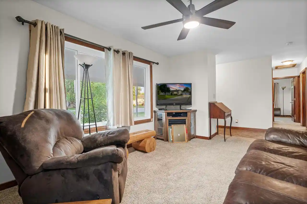 Homes for sale in La Crosse, WI | 2509 Western Avenue Avenue, La Crosse, WI 54603 | MLS# 1965057